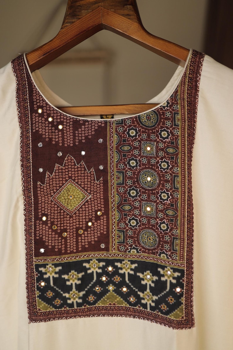 White Indian Wedding Salwar Kameez with Handwork and Print,, Readymade Dress in Silk with Zari, Sequins and Thread work
