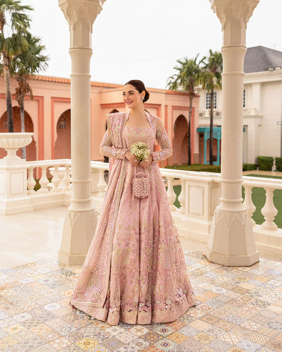 Faiza Saqlain | Neorah | Ruzova