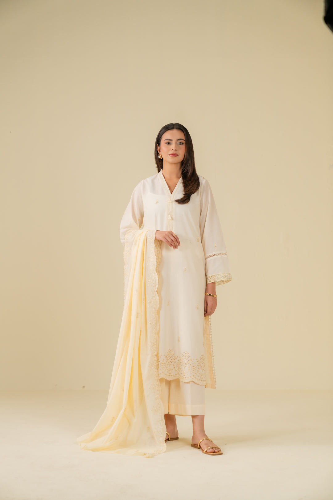 3 Piece Embroidered Lawn Suit