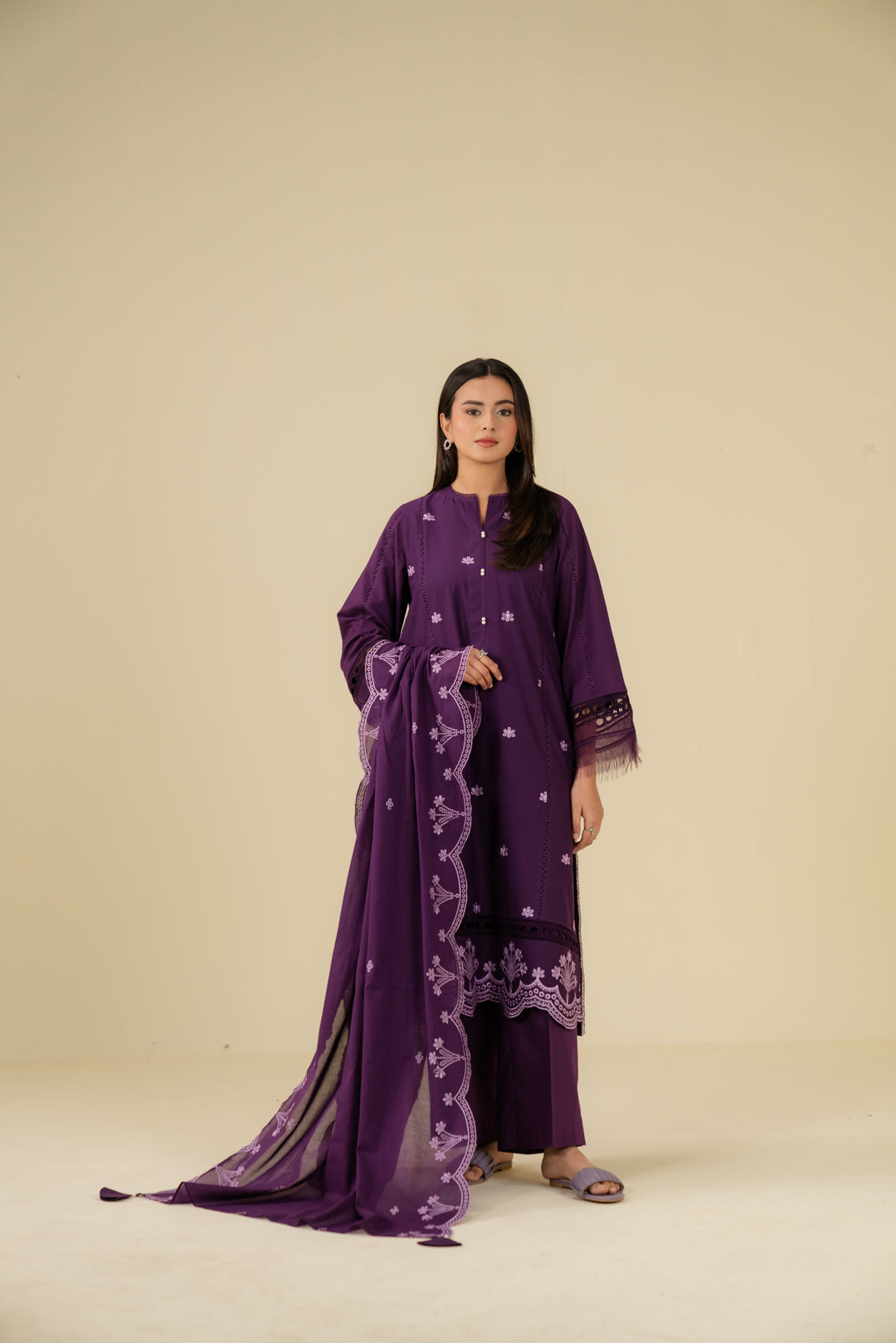 3 Piece Embroidered Lawn Suit