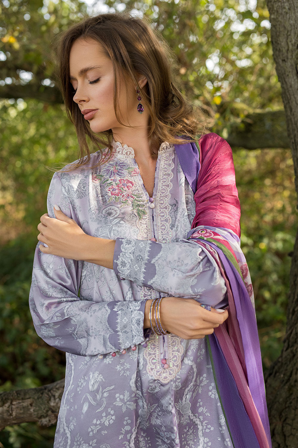 Design 01 Satin '25 Unstitched
ST25-01