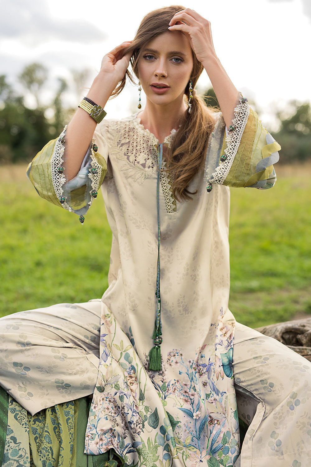 Design 07 Satin '25 Unstitched
ST25-07